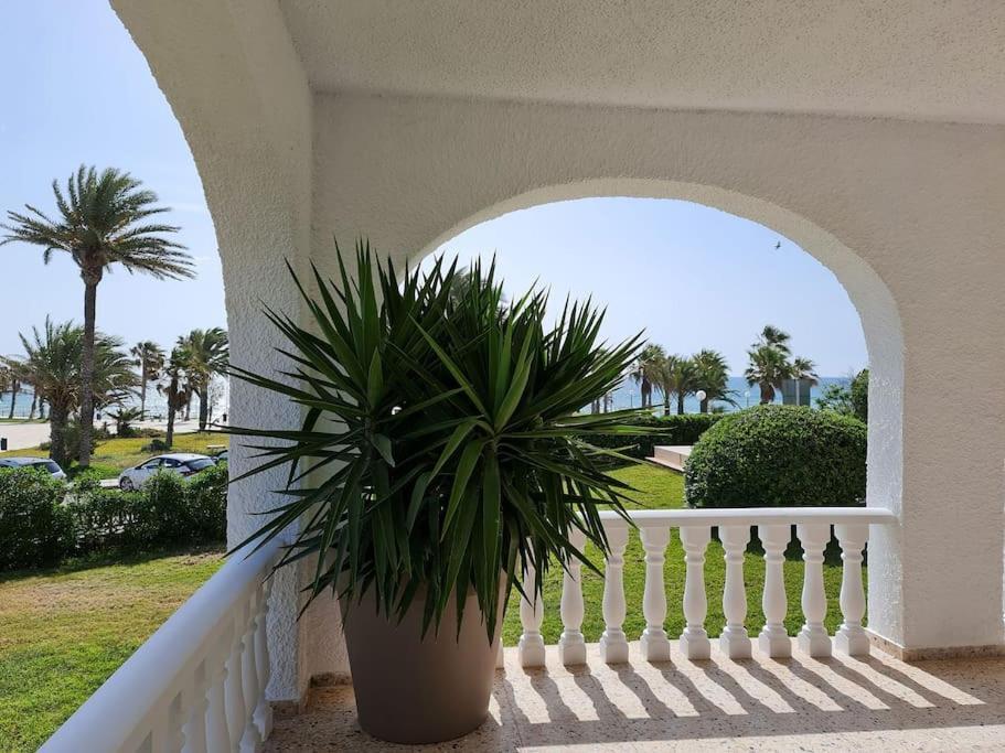 Villa On The Beach Playa Flamenca Орихуела Екстериор снимка